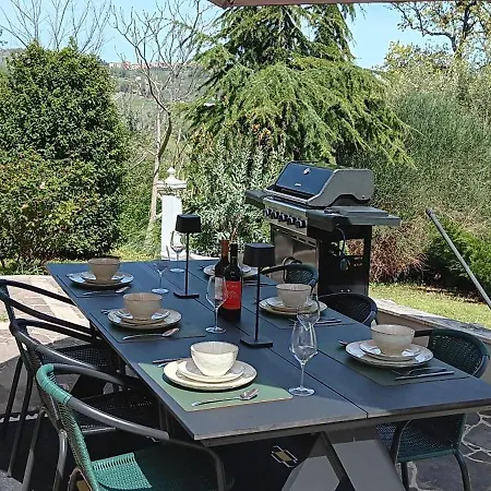 וילה La Valle Loro Piceno